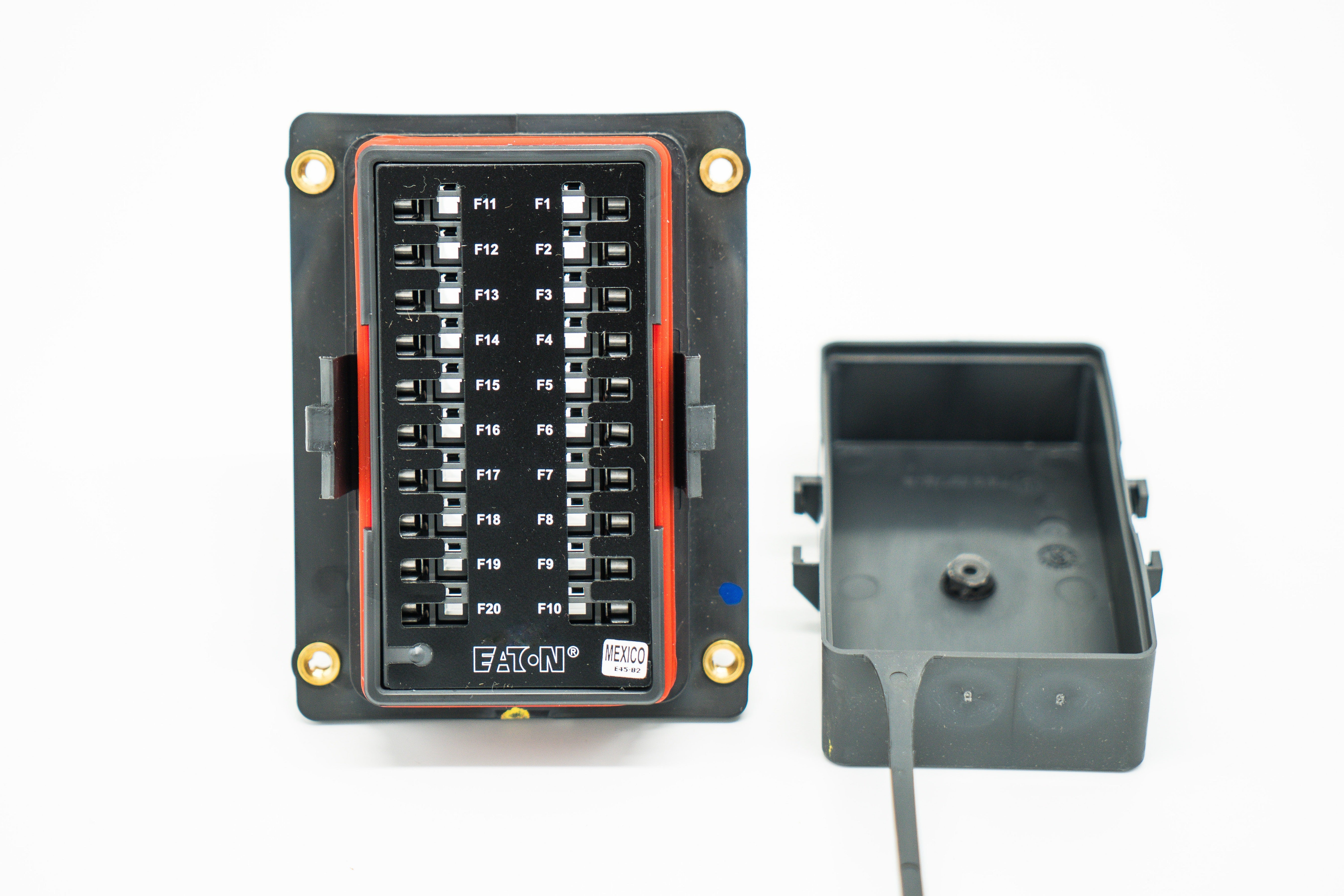 Eaton Bussmann Fuse Box (IP66 Rated) – NRT Automotive