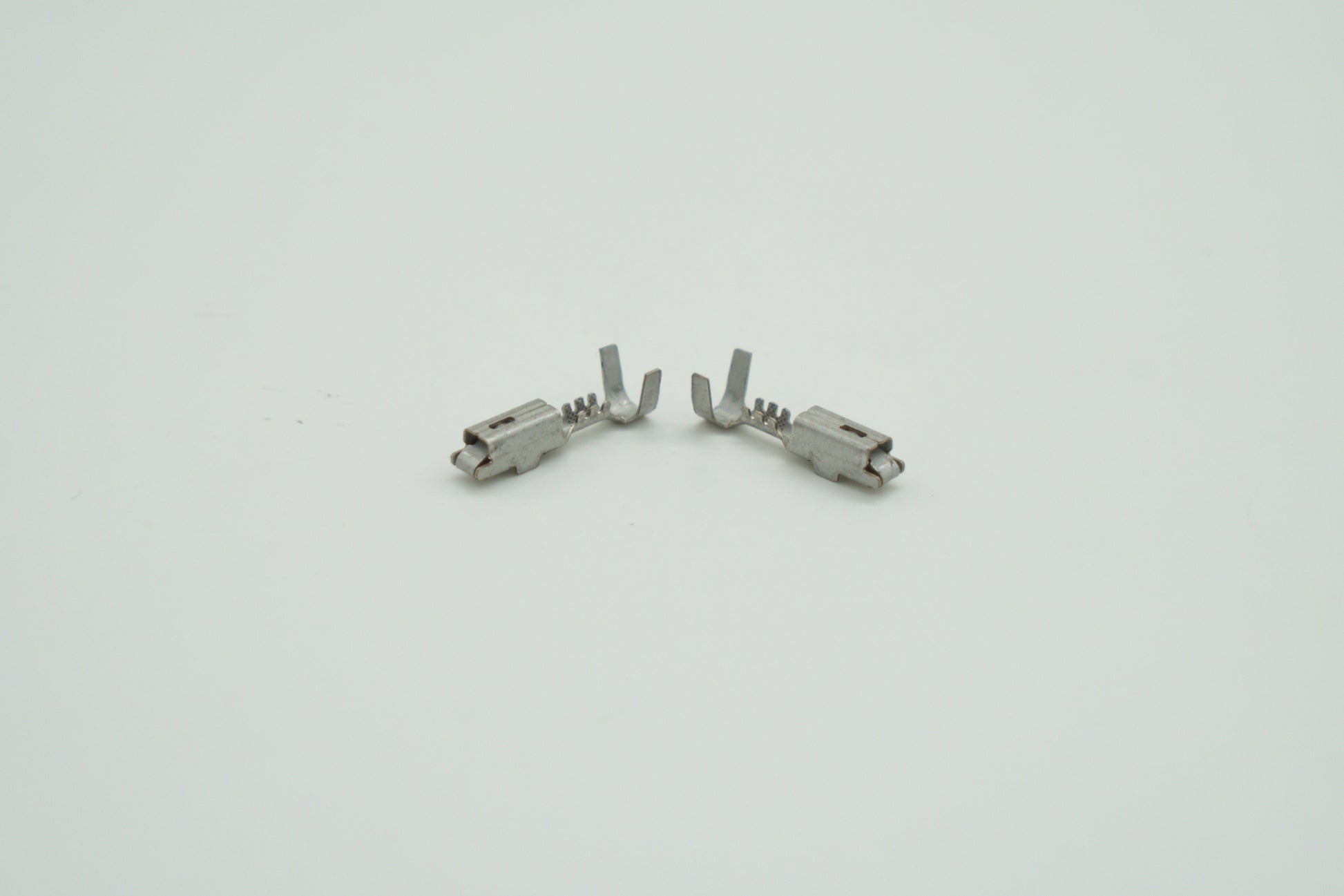Eaton Bussmann Female Loose Tangless Terminal: 14-16AWG (10 Pack) – NRT ...