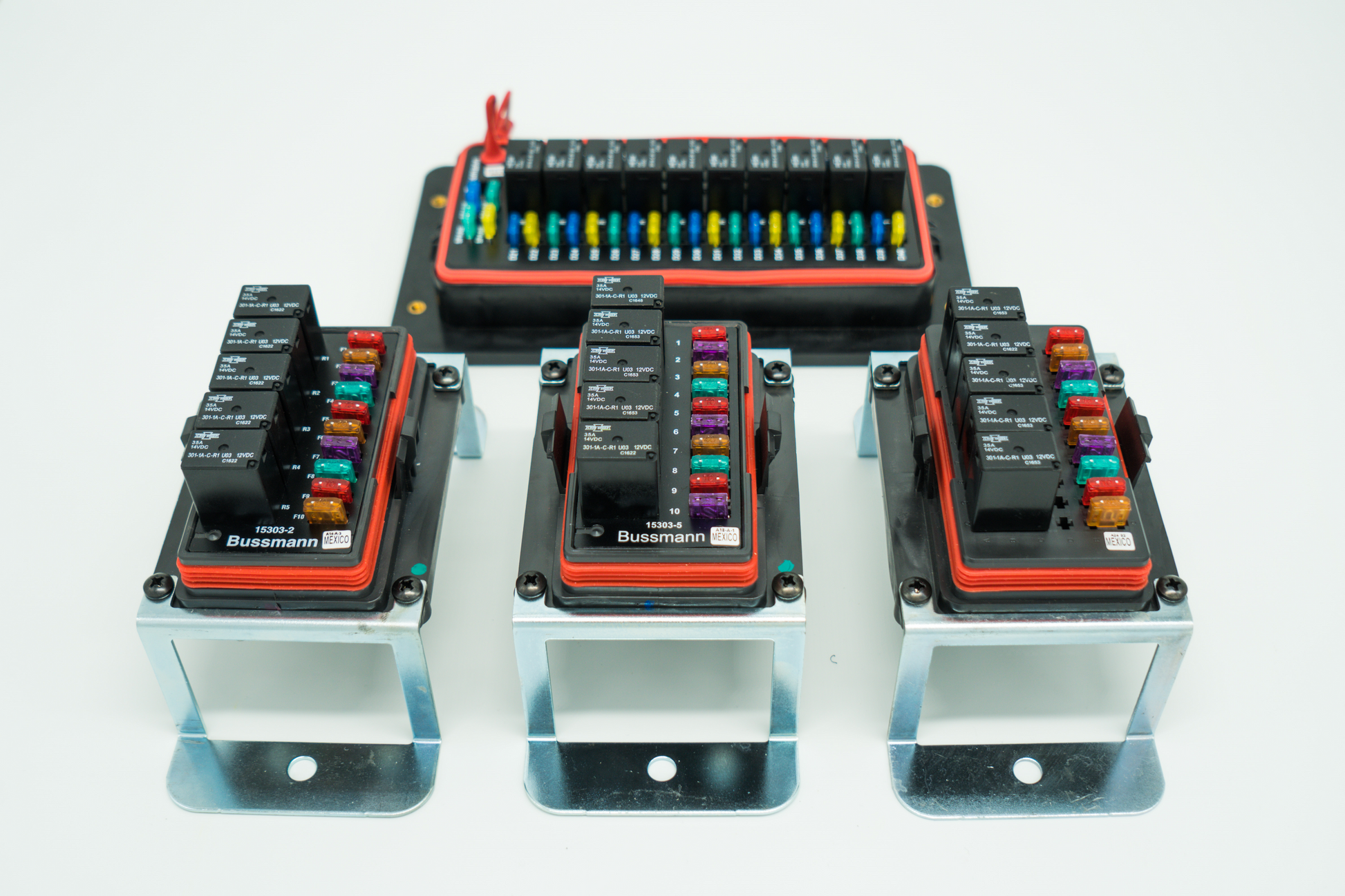 Eaton Bussmann Fuse Box  15305-2-6-4